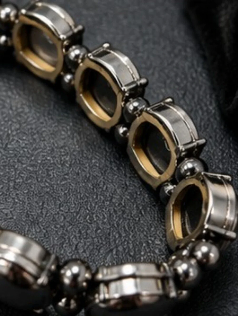 Statement Clear Glass Rhinestone Stretch Bracelet Gunmetal Sparkle